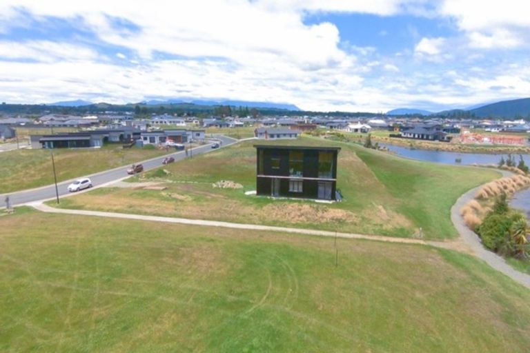 Photo of property in 17 Red Deer Place, Te Anau, 9600