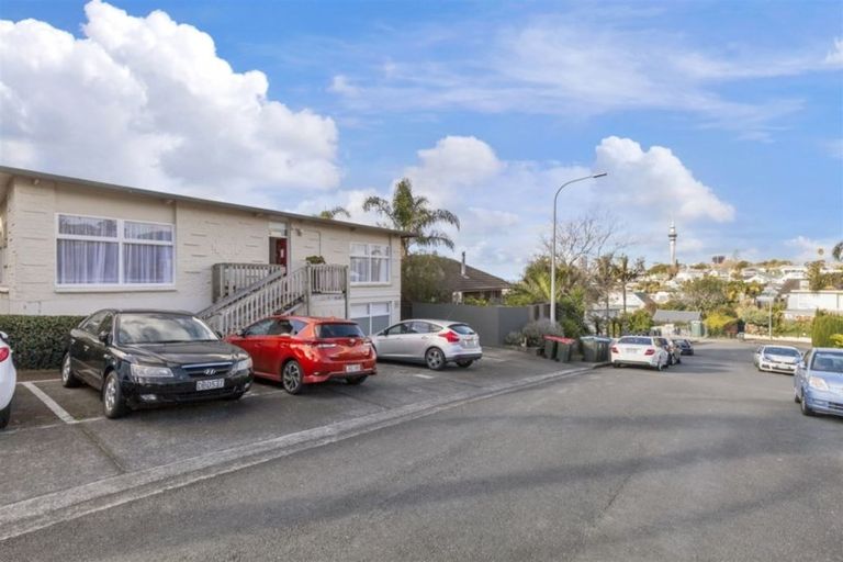 Photo of property in 12/2 Westwood Terrace, Saint Marys Bay, Auckland, 1011