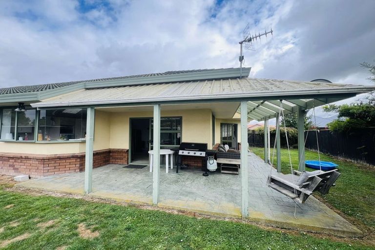 Photo of property in 30 Caroline Crescent, Highbury, Palmerston North, 4412
