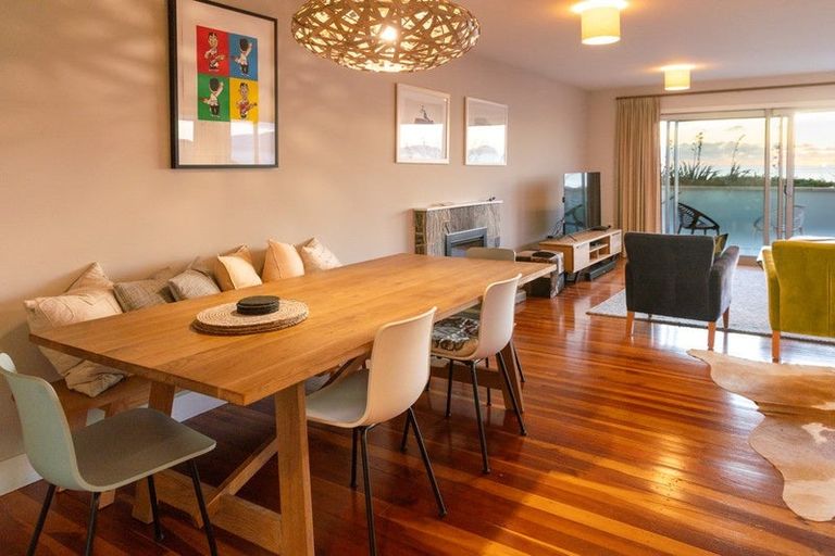 Photo of property in 121 The Parade, Paekakariki, 5034
