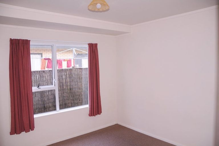 Photo of property in 2/1 Dunstall Place, Mangere Bridge, Auckland, 2022