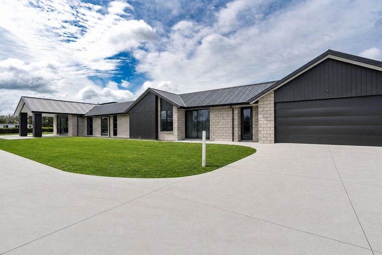 Photo of property in 275 Racecourse Road, Cambridge, 3493