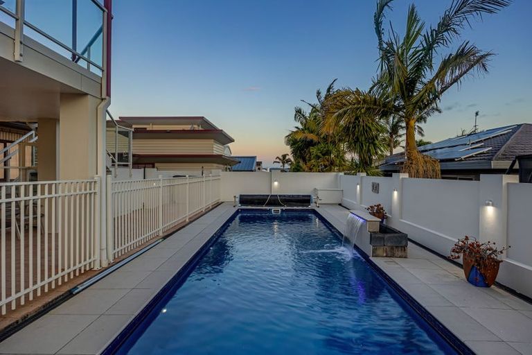 Photo of property in 5 Courtneys, West Harbour, Auckland, 0618