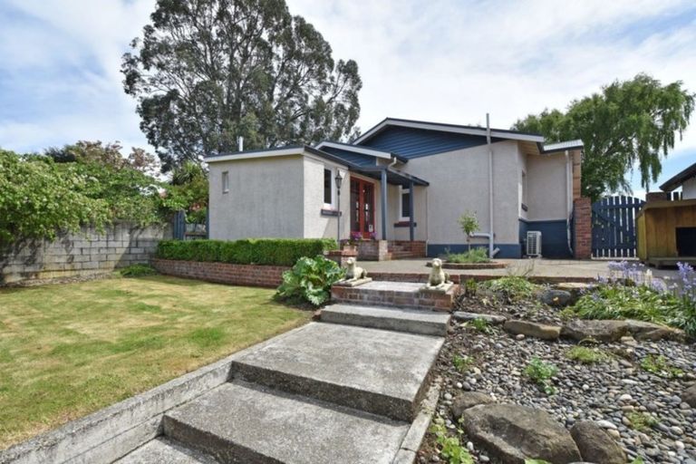 Photo of property in 27 Newcastle Street, Windsor, Invercargill, 9810