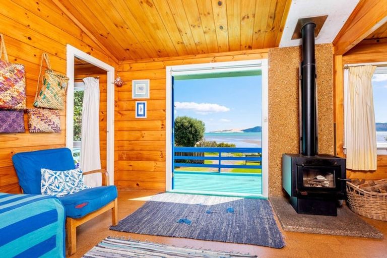 Photo of property in 24 Koutu Beach Road, Opononi, Kaikohe, 0473