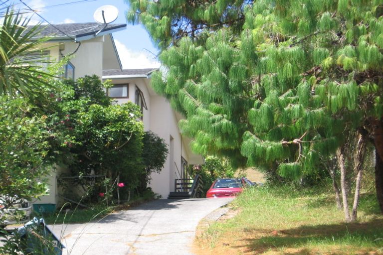 Photo of property in 1/64 Saddleback Rise, Murrays Bay, Auckland, 0630