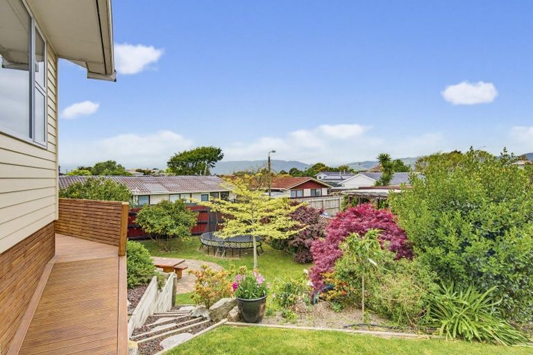 Photo of property in 22 Gray Avenue, Paraparaumu Beach, Paraparaumu, 5032