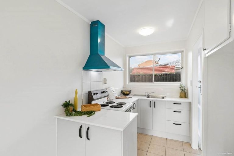 Photo of property in 23 Mcdonald Crescent, Mount Wellington, Auckland, 1060