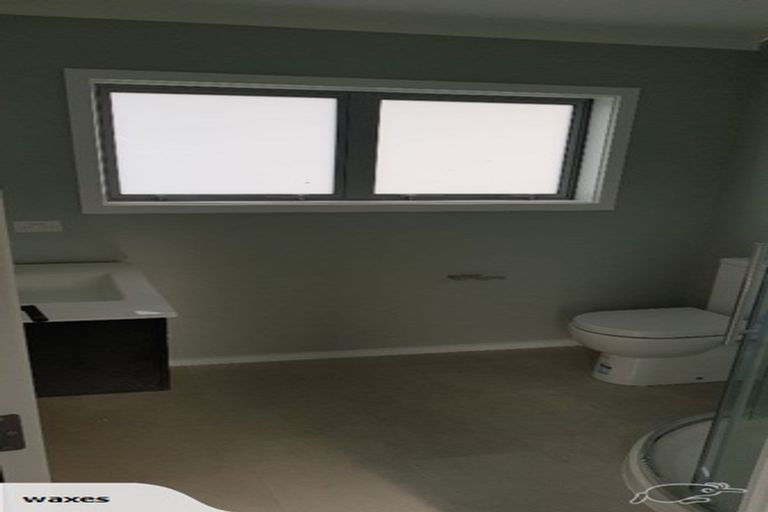 Photo of property in 92 Endeavour Drive, Whitby, Porirua, 5024