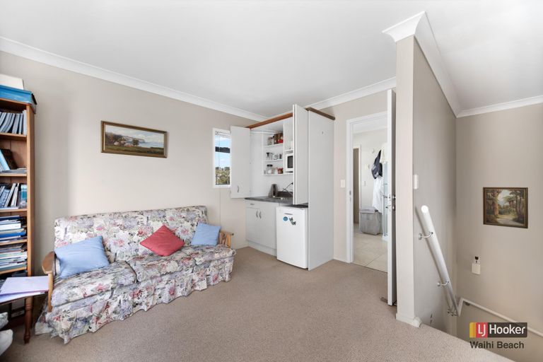 Photo of property in 10 Marine Avenue, Waihi Beach, 3611
