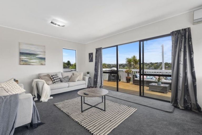 Photo of property in 2/7 Arran Road, Browns Bay, Auckland, 0630