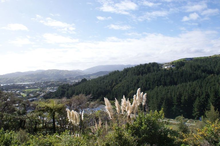 Photo of property in 8 Camber Drive, Whitby, Porirua, 5024