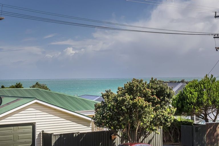 Photo of property in 20 Matatiro Street, Titahi Bay, Porirua, 5022