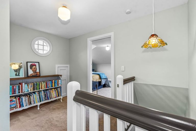 Photo of property in 119 Dyers Pass Road, Cashmere, Christchurch, 8022