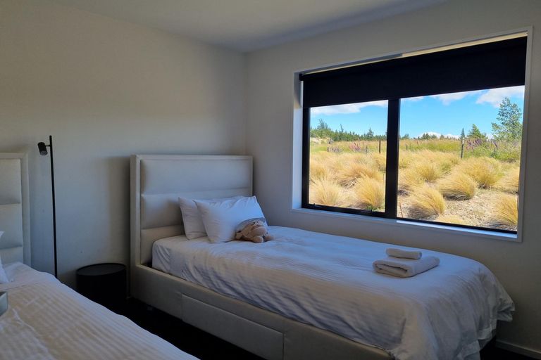 Photo of property in 24 Mistake Drive, Lake Tekapo, 7999