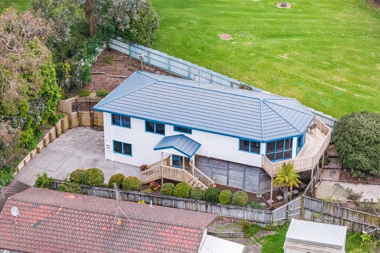 Photo of property in 1b Triangle Road, Massey, Auckland, 0614