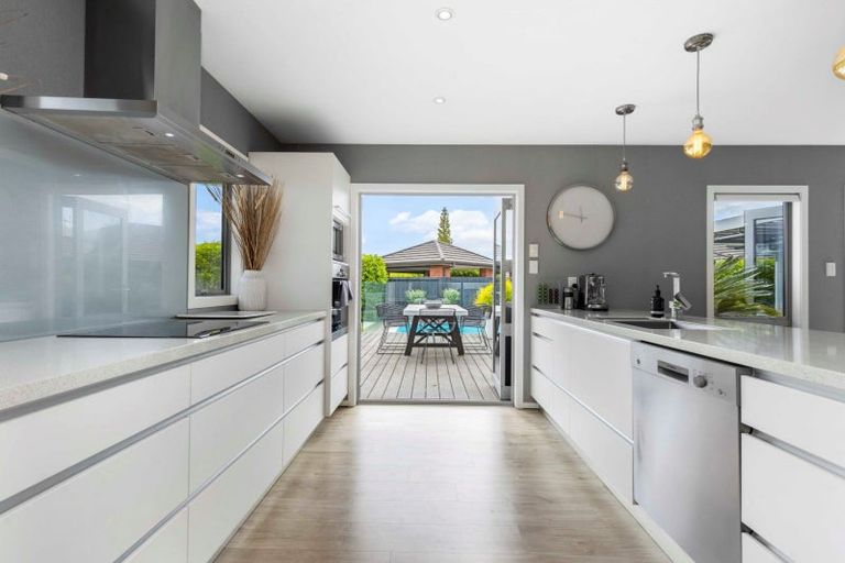 Photo of property in 10 Amokura Crescent, Flagstaff, Hamilton, 3210