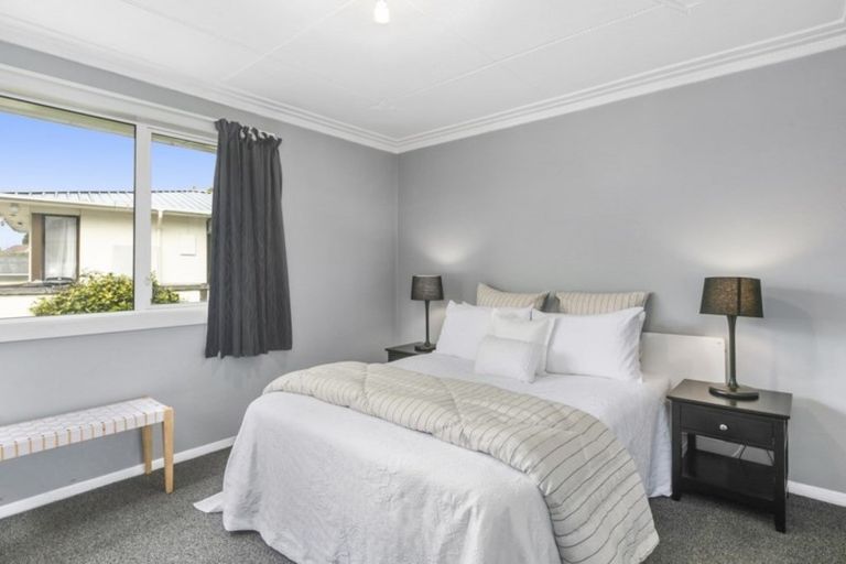 Photo of property in 25 Centennial Avenue, Helensburgh, Dunedin, 9010