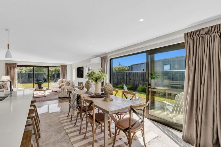 Photo of property in 16 Eleanor Lane, Casebrook, Christchurch, 8051