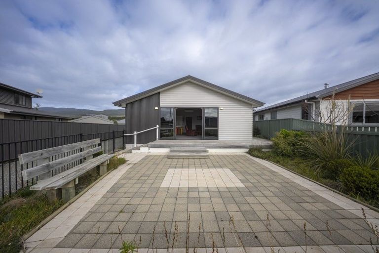 Photo of property in 25 Motu-au Close, Manapouri, 9679