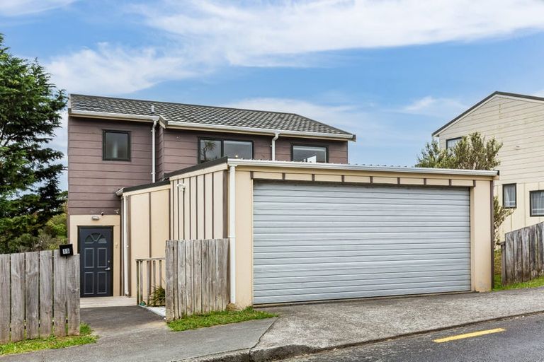 Photo of property in 16 Morere Street, Titahi Bay, Porirua, 5022