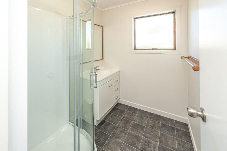 Photo of property in 90a Hinau Street, Castlecliff, Whanganui, 4501