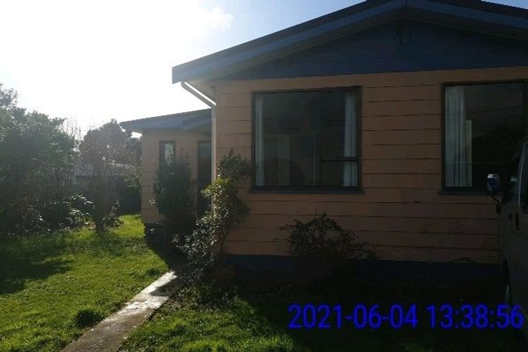 Photo of property in 4 Kiharoa Street, Otaki Beach, Otaki, 5512