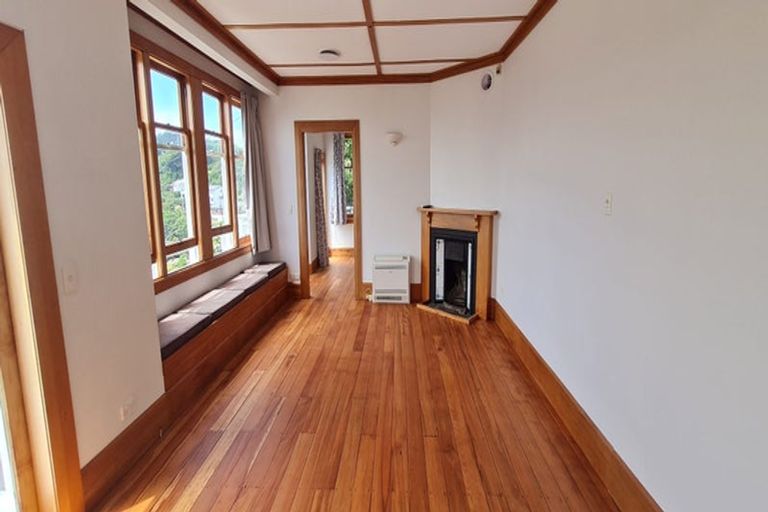 Photo of property in 120 Inglis Street, Seatoun, Wellington, 6022