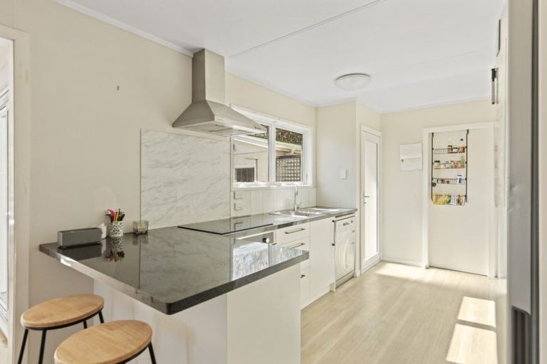 Photo of property in 8 Oleander Place, Bell Block, New Plymouth, 4312