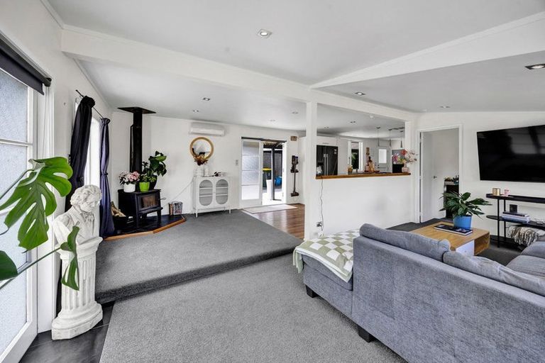 Photo of property in 9 Kepa Street, Ohawe, Hawera, 4671