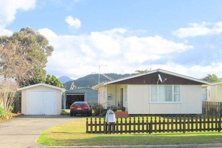 Photo of property in 117 Hetherington Road, Whangamata, 3620