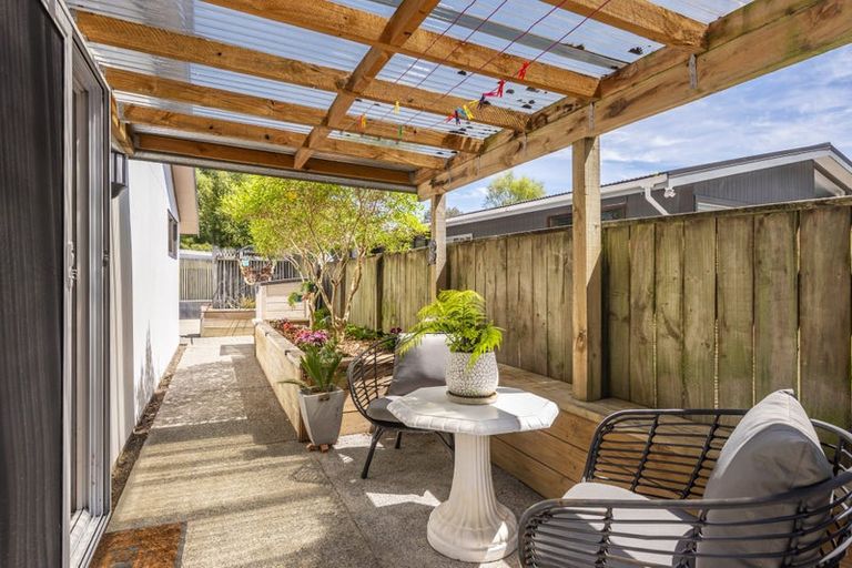 Photo of property in 222 Main Road South, Raumati South, Paraparaumu, 5032