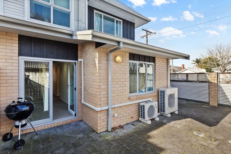 Photo of property in 41d Cook Street, Hamilton East, Hamilton, 3216