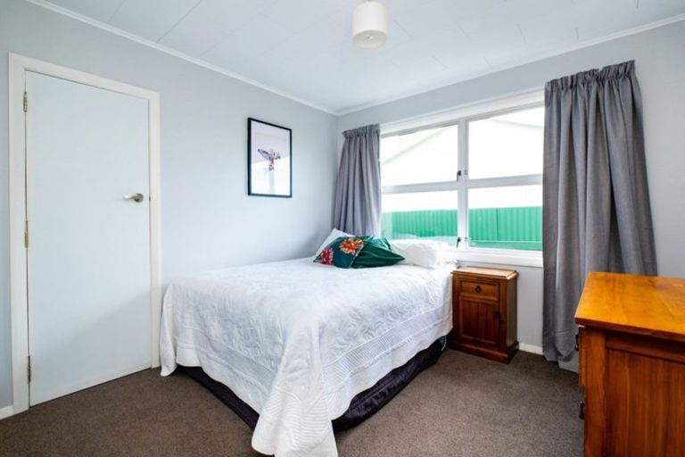 Photo of property in 6 Wynyard Crescent, Tamatea, Napier, 4112