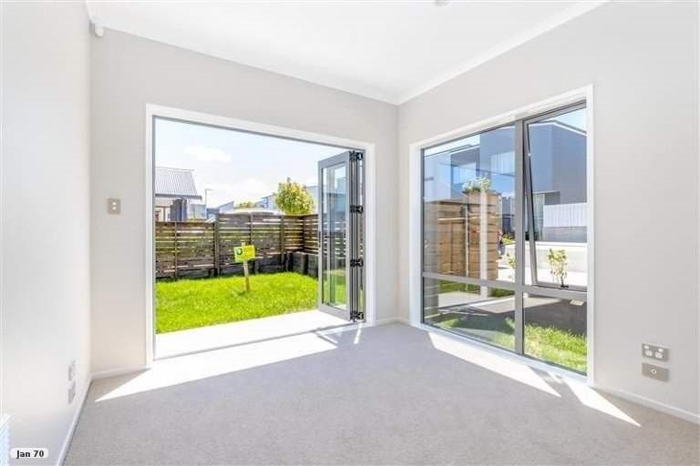 Photo of property in 9 Weta Road, Hobsonville, Auckland, 0616