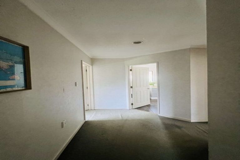 Photo of property in 30 Caroline Crescent, Highbury, Palmerston North, 4412