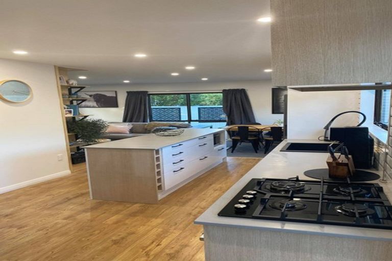 Photo of property in 6a Vincent Street, Waterloo, Lower Hutt, 5011