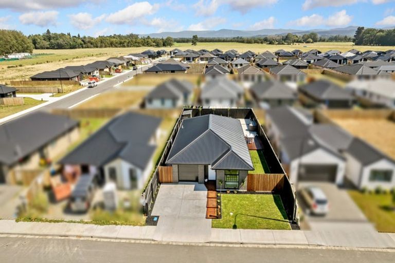 Photo of property in 5 Cousins Street, Woodend, 7691