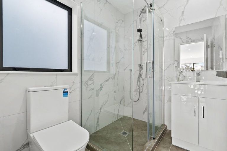 Photo of property in 13 Miles Avenue, Papatoetoe, Auckland, 2025