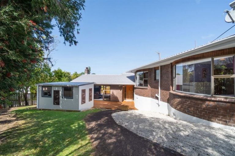 Photo of property in 7 Theodora Place, Mairangi Bay, Auckland, 0630