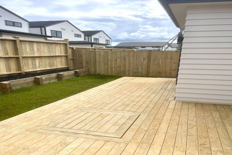 Photo of property in 17 Cyperus Street, Flat Bush, 2019