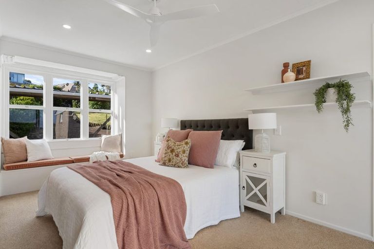 Photo of property in 5 Churchill Road, Murrays Bay, Auckland, 0630