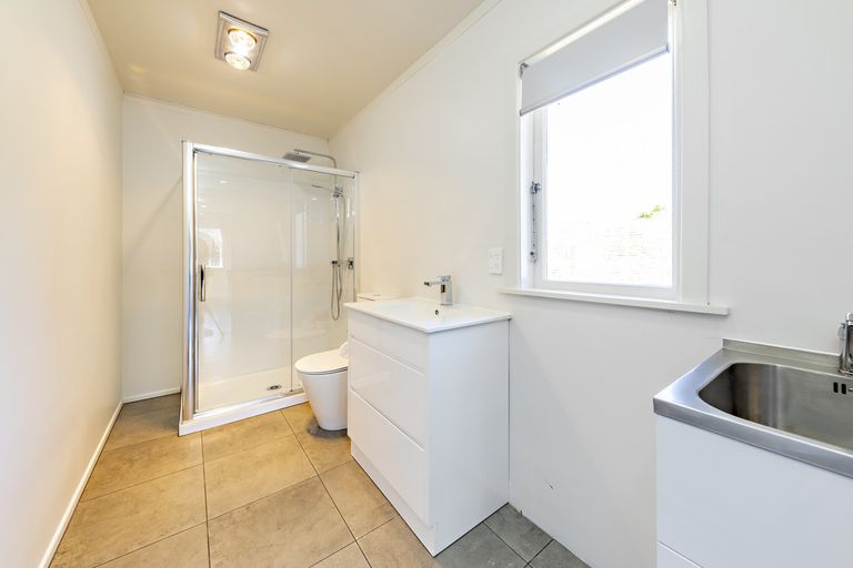 Photo of property in 51 Weymouth Road, Manurewa, Auckland, 2102