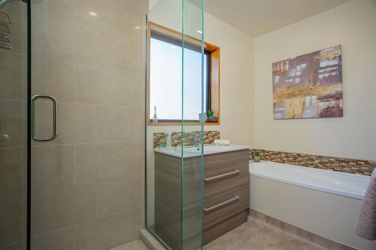 Photo of property in 2/110 Saint James Avenue, Papanui, Christchurch, 8053