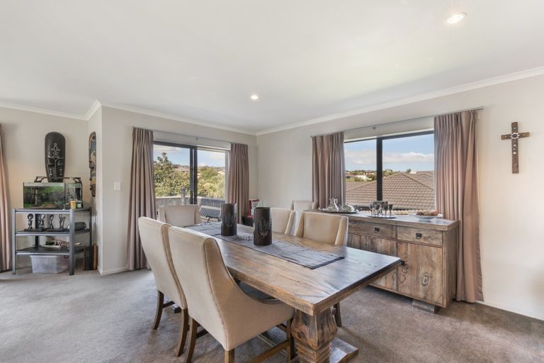 Photo of property in 12 Arthur Carwen Place, Pukekohe, 2120