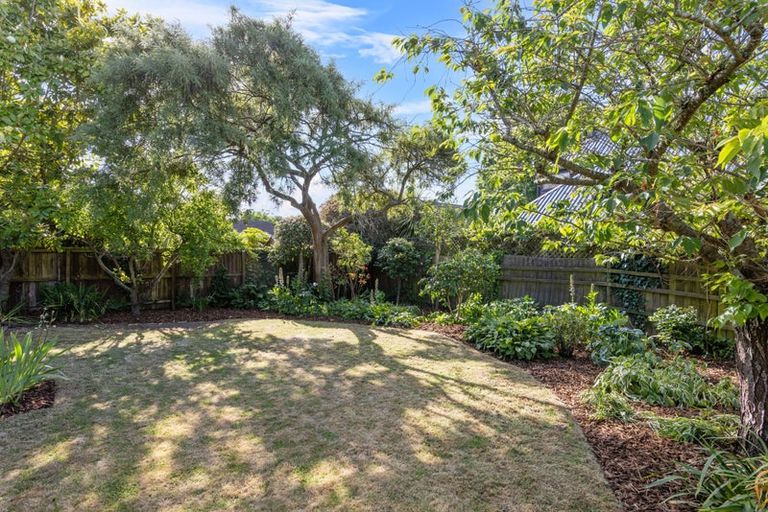 Photo of property in 25b Ilam Road, Upper Riccarton, Christchurch, 8041