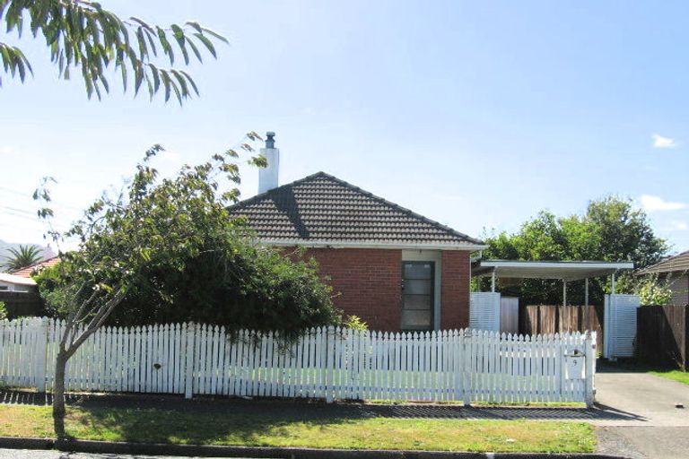 Photo of property in 1/9 Mchardie Street, Trentham, Upper Hutt, 5018