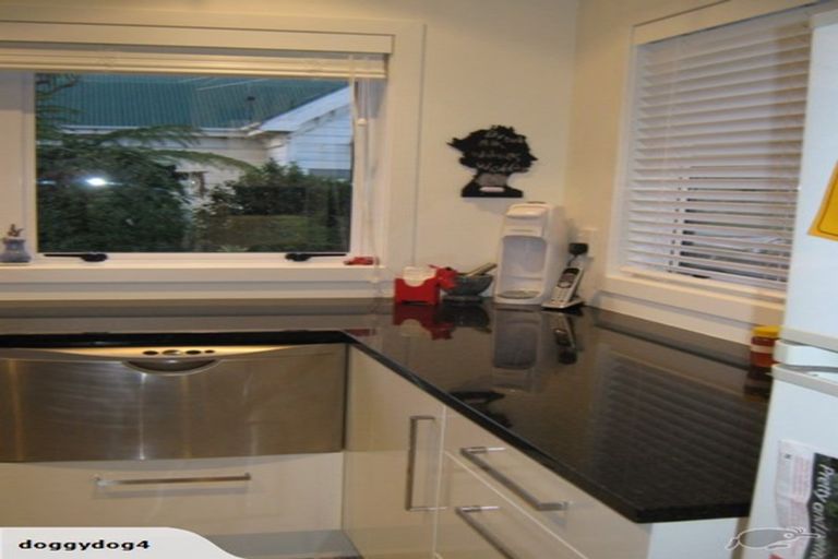 Photo of property in 20b Woodland Road, Johnsonville, Wellington, 6037