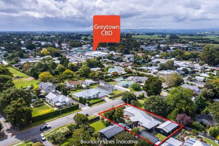 Photo of property in 12 Wood Street, Greytown, 5712