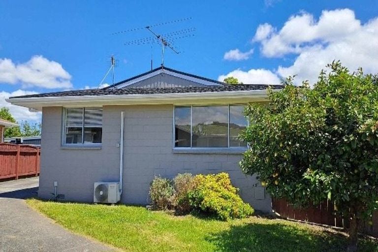 Photo of property in 31a Omaha Grove, Totara Park, Upper Hutt, 5018